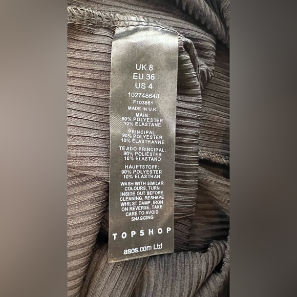 EUC Topshop Maternity ribbed black bike shorts size 4 - Picture 4 of 4